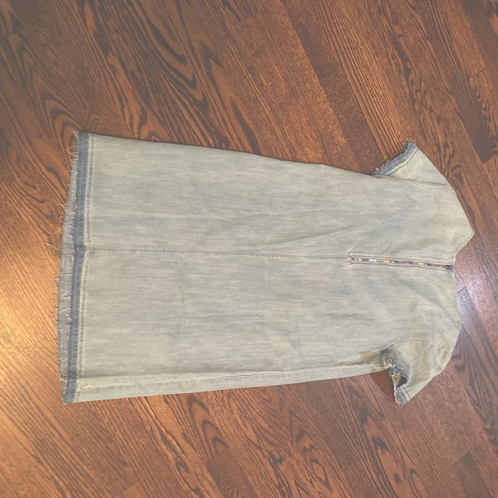 Brand new denim shift dress with embroidered flowers on front yoke.